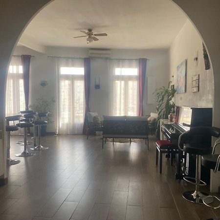 Location saisonnière d'un appartement à Sète Exterior foto